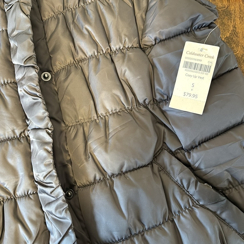Coldwater Creek puffer vest. - Picture 6 of 8
